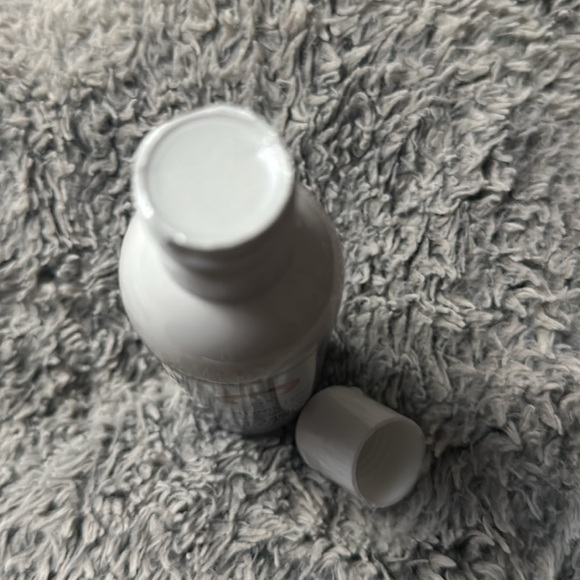 FIRST AID BEAUTY toner - Picture 4 of 4